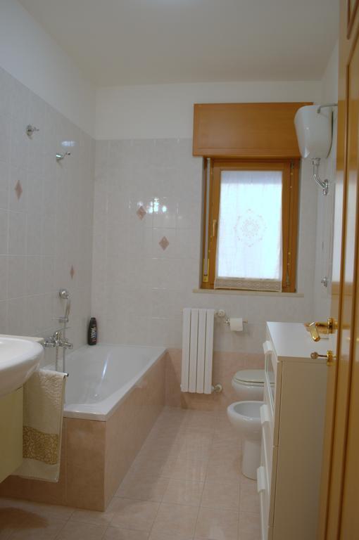 Casa Vacanze La Rocca Apartment Matera Bilik gambar